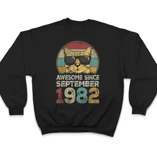 Awesome Since September 1982 40th Birthday Gifts Cat Lovers T Shirt