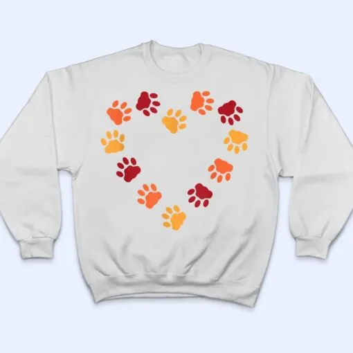 Big heart cat paws T Shirt